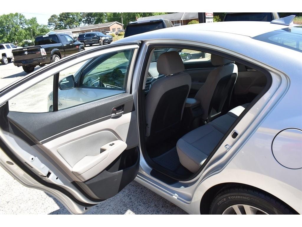 Hyundai Elantra SEL 2.0L Auto SULEV (Alabama) 2018