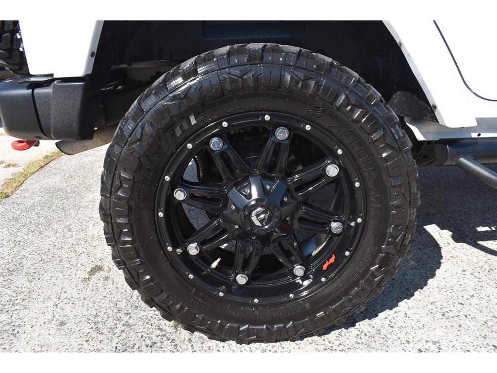 Jeep Wrangler Unlimited 4WD 4dr Rubicon Hard Rock 2016