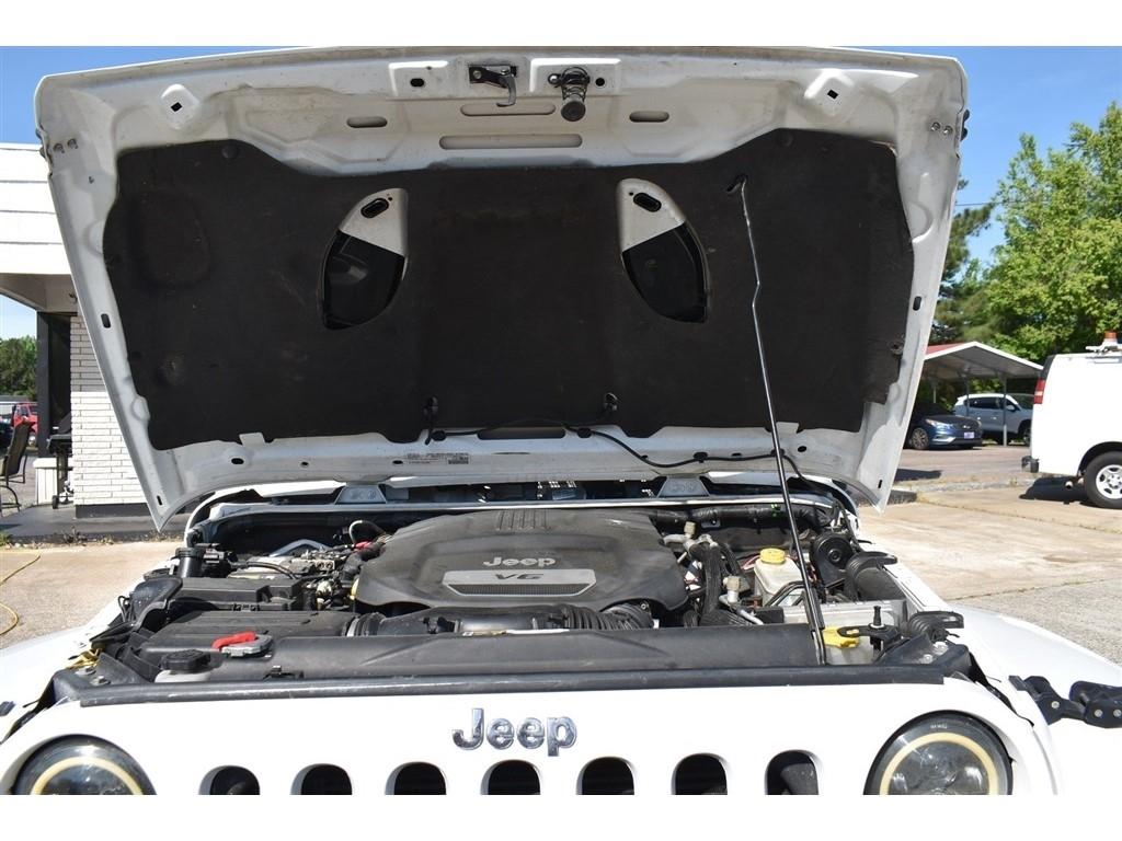 Jeep Wrangler Unlimited 4WD 4dr Rubicon Hard Rock 2016