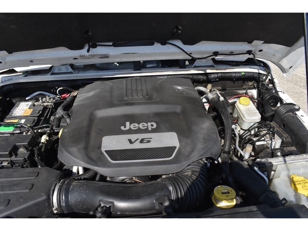 Jeep Wrangler Unlimited 4WD 4dr Rubicon Hard Rock 2016