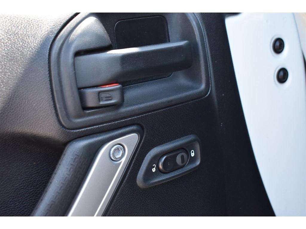 Jeep Wrangler Unlimited 4WD 4dr Rubicon Hard Rock 2016