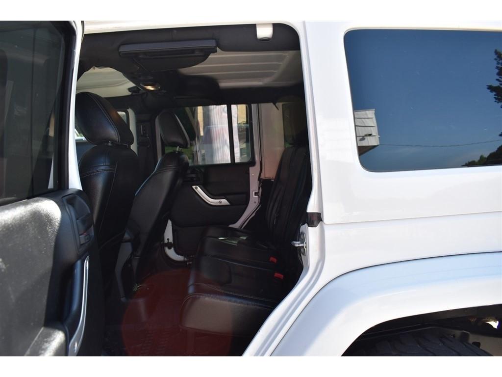 Jeep Wrangler Unlimited 4WD 4dr Rubicon Hard Rock 2016