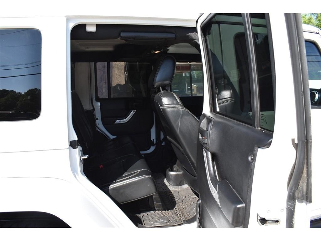 Jeep Wrangler Unlimited 4WD 4dr Rubicon Hard Rock 2016