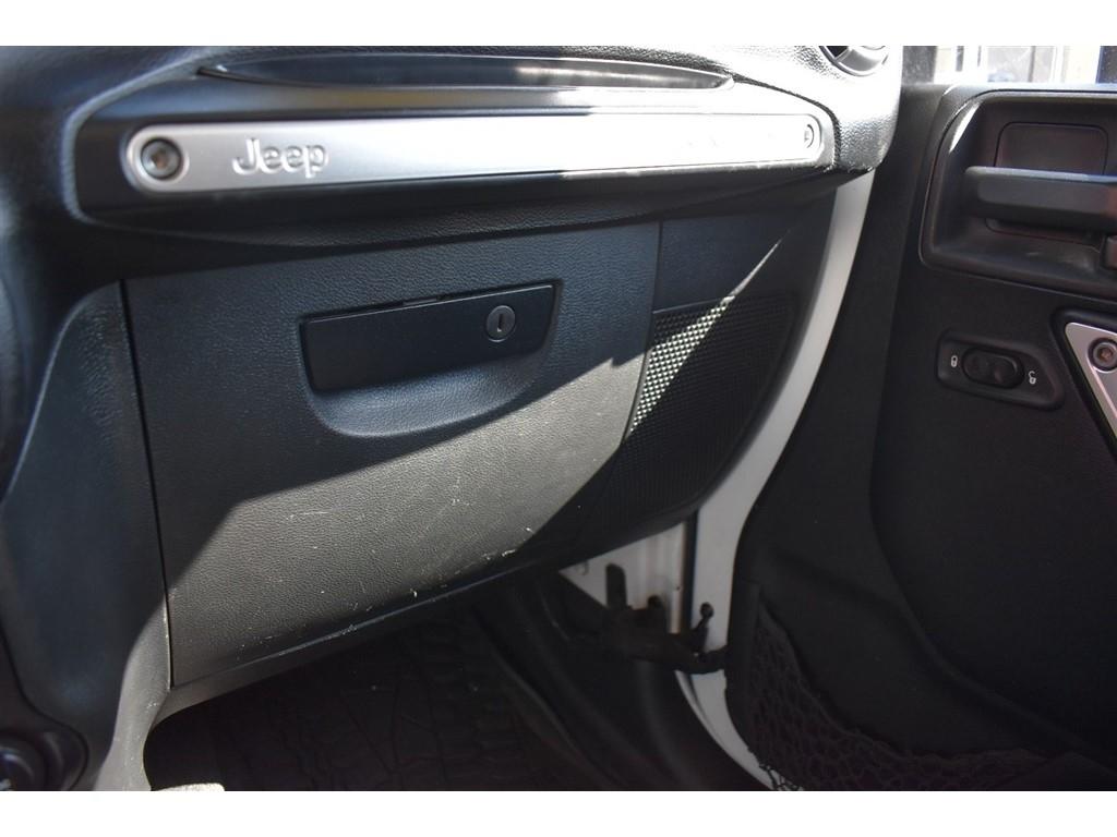 Jeep Wrangler Unlimited 4WD 4dr Rubicon Hard Rock 2016