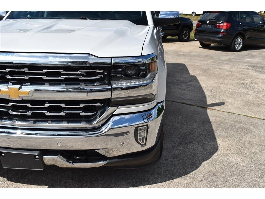 Chevrolet Silverado 1500 4WD Crew Cab 143.5" LTZ w/1LZ 2018