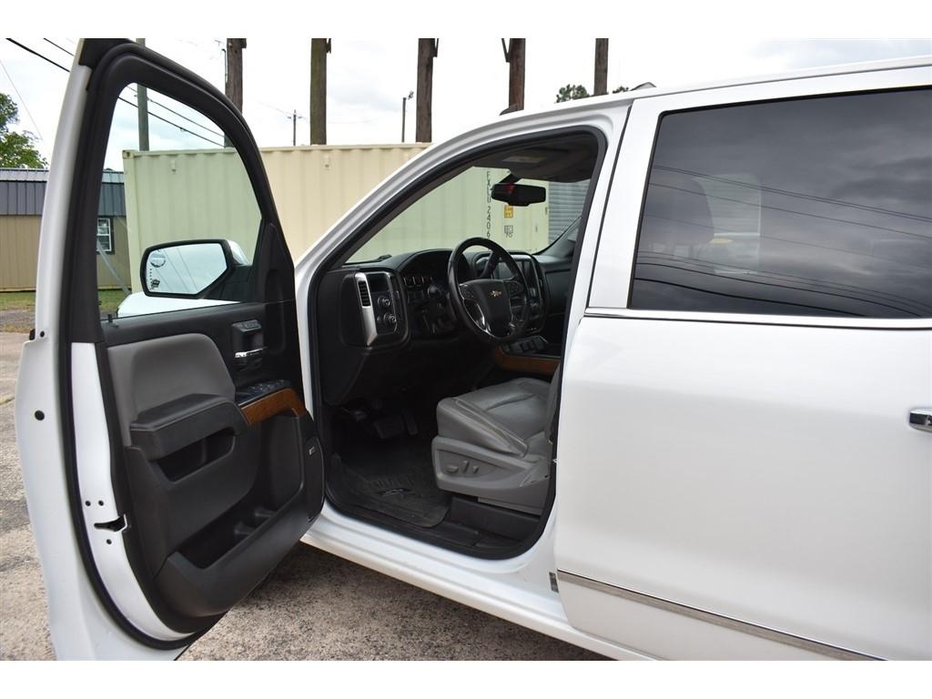 Chevrolet Silverado 1500 4WD Crew Cab 143.5" LTZ w/1LZ 2018