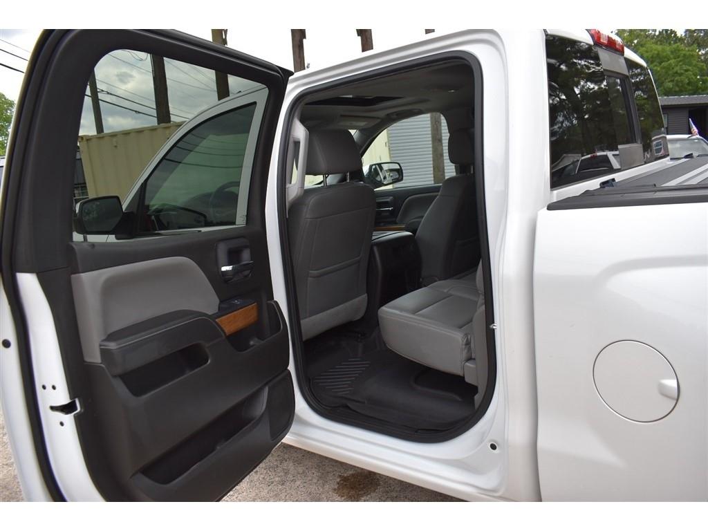 Chevrolet Silverado 1500 4WD Crew Cab 143.5" LTZ w/1LZ 2018