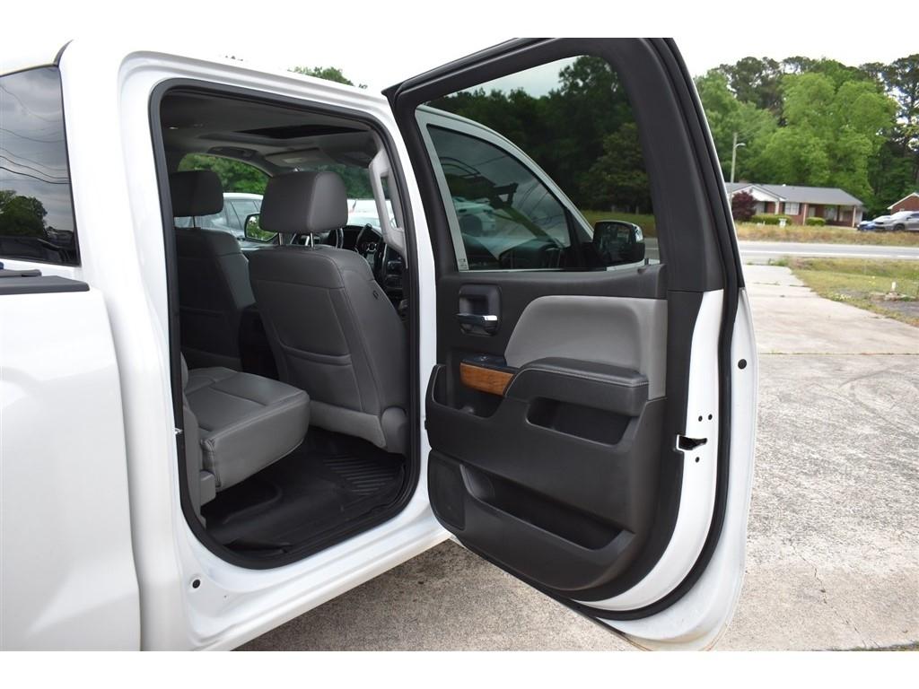 Chevrolet Silverado 1500 4WD Crew Cab 143.5" LTZ w/1LZ 2018