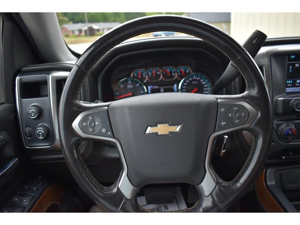 Chevrolet Silverado 1500 4WD Crew Cab 143.5" LTZ w/1LZ 2018