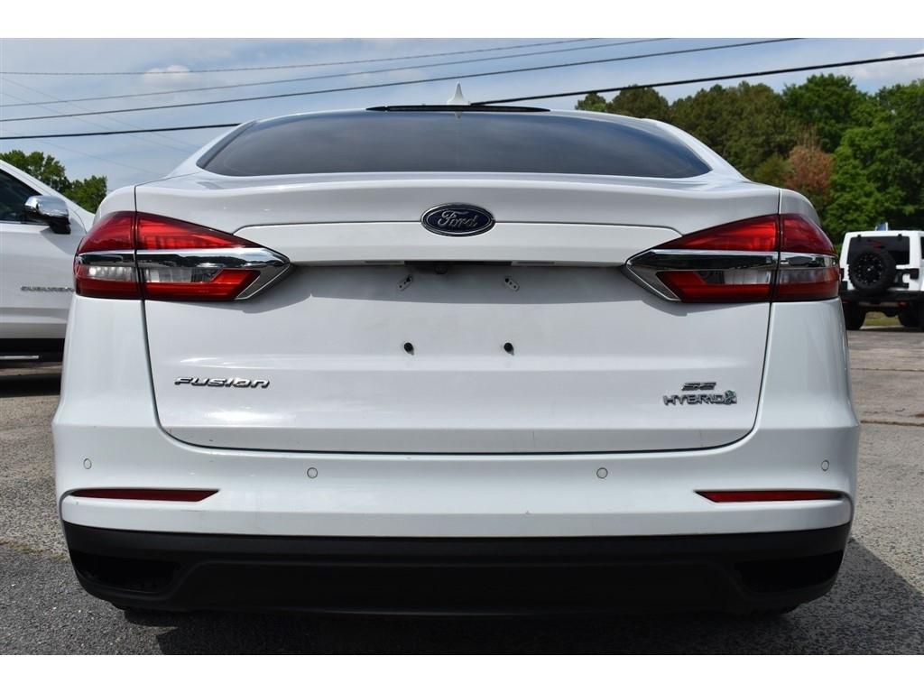 Ford Fusion Hybrid SE FWD 2019