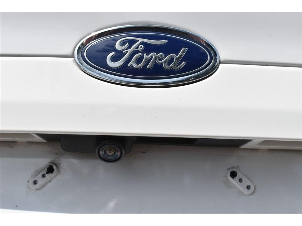 Ford Fusion Hybrid SE FWD 2019