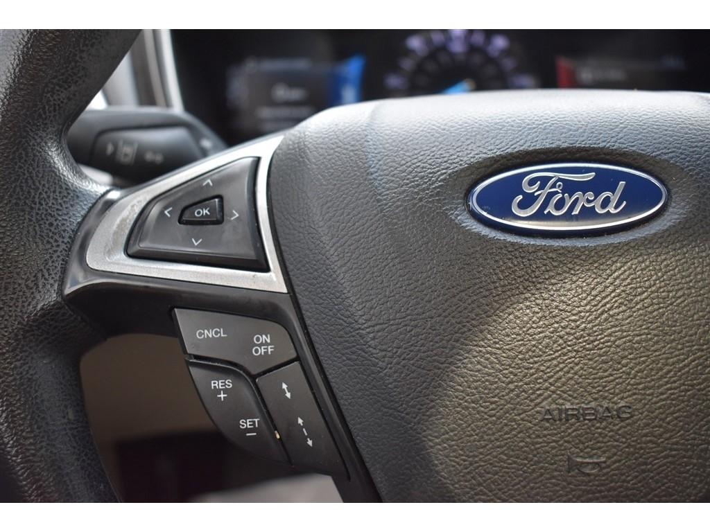 Ford Fusion Hybrid SE FWD 2019