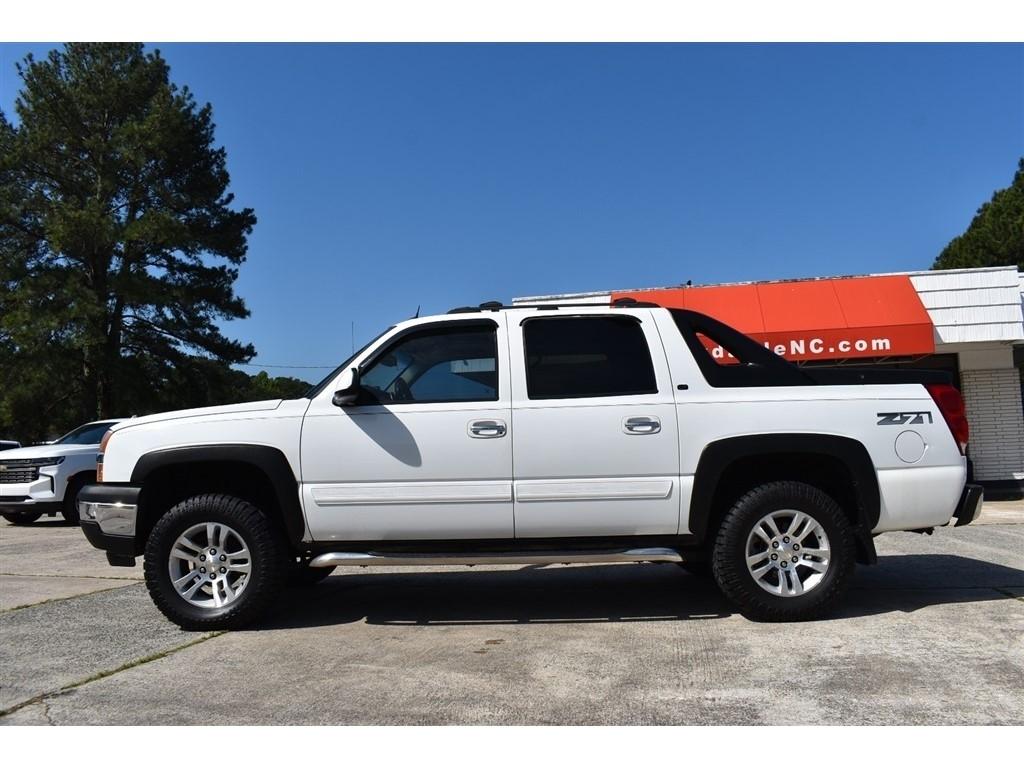 Chevrolet Avalanche 1500 5dr Crew Cab 130" WB 4WD Z71 2005