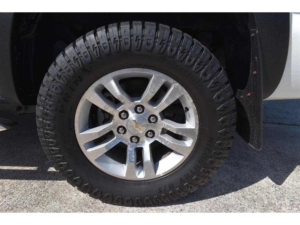 Chevrolet Avalanche 1500 5dr Crew Cab 130" WB 4WD Z71 2005