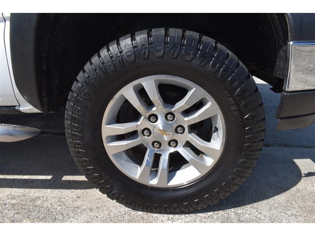 Chevrolet Avalanche 1500 5dr Crew Cab 130" WB 4WD Z71 2005