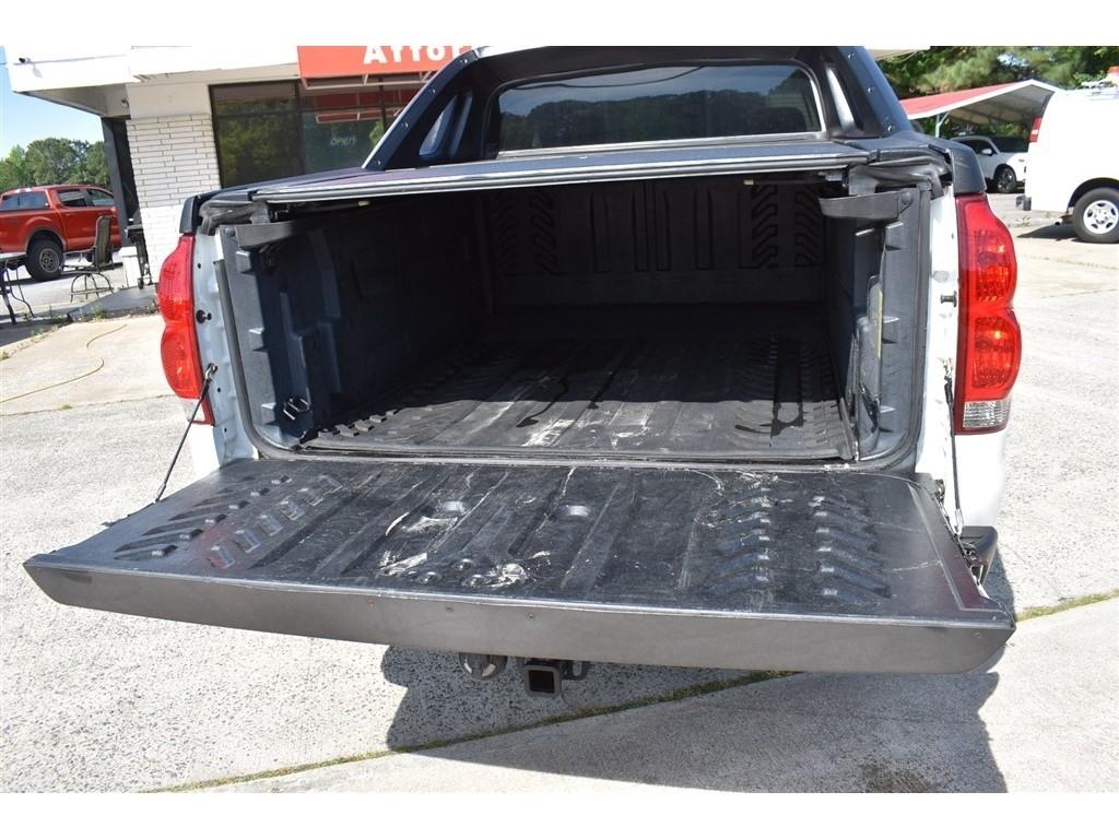 Chevrolet Avalanche 1500 5dr Crew Cab 130" WB 4WD Z71 2005