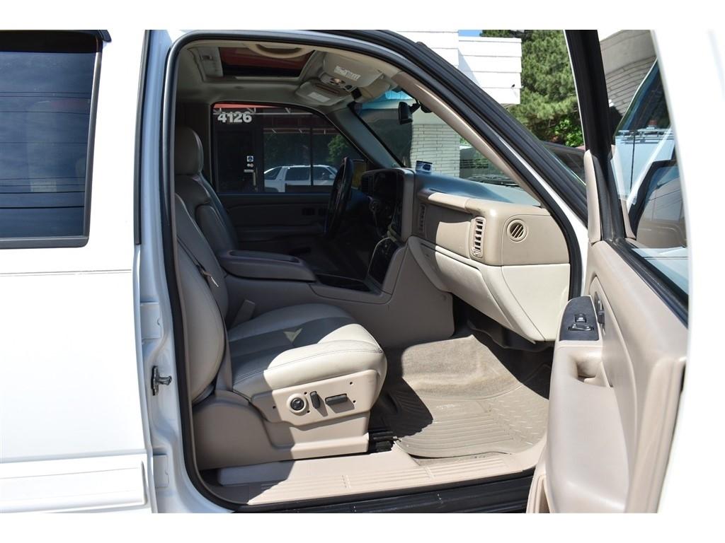 Chevrolet Avalanche 1500 5dr Crew Cab 130" WB 4WD Z71 2005