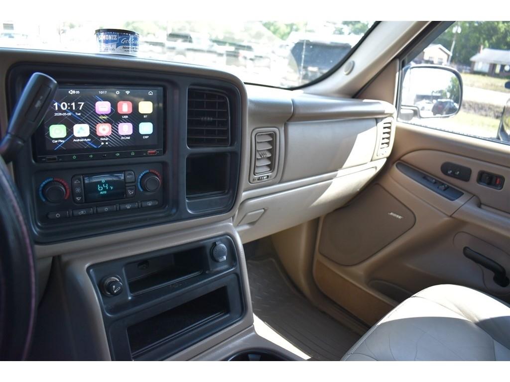 Chevrolet Avalanche 1500 5dr Crew Cab 130" WB 4WD Z71 2005