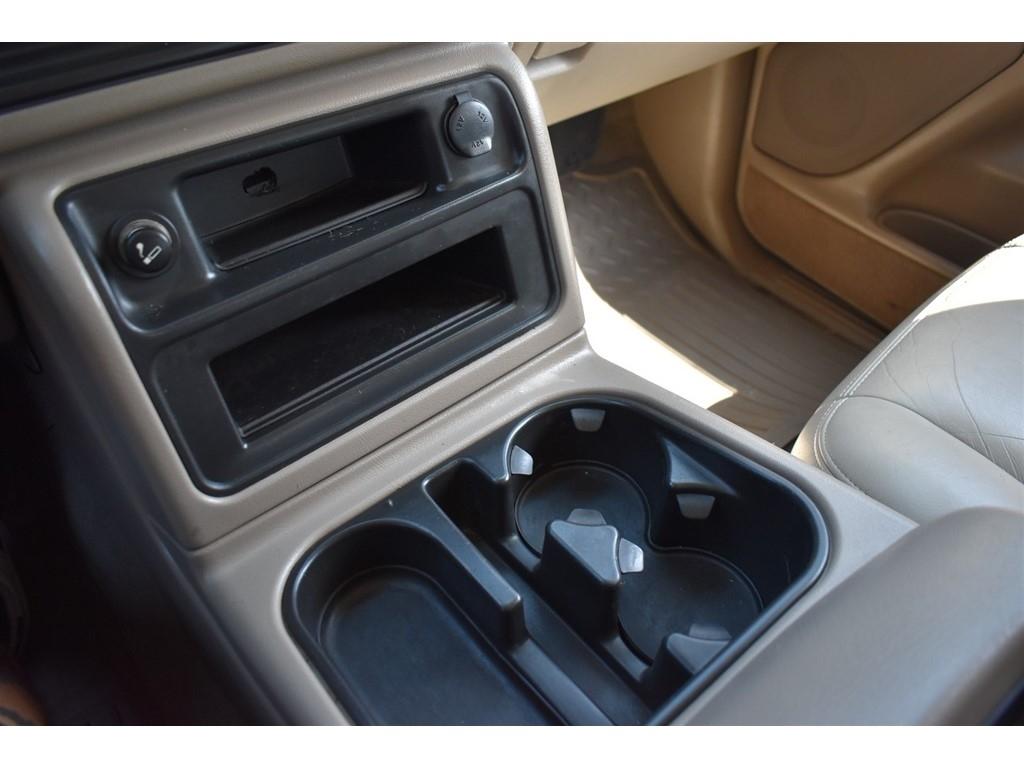 Chevrolet Avalanche 1500 5dr Crew Cab 130" WB 4WD Z71 2005