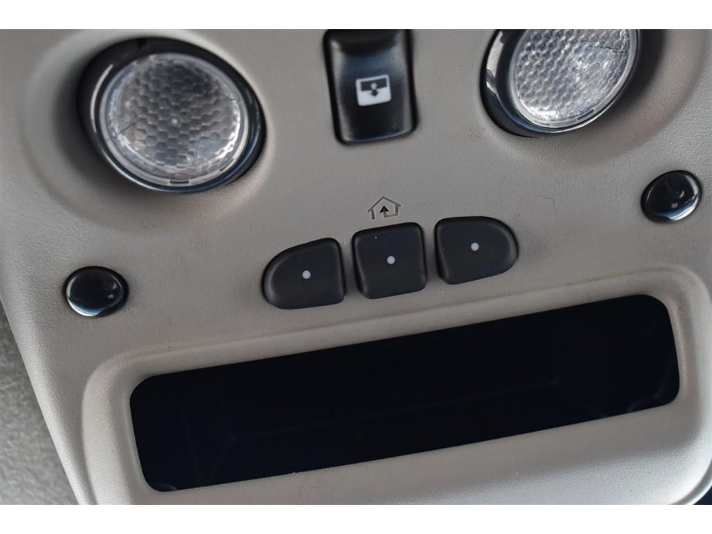 Chevrolet Avalanche 1500 5dr Crew Cab 130" WB 4WD Z71 2005