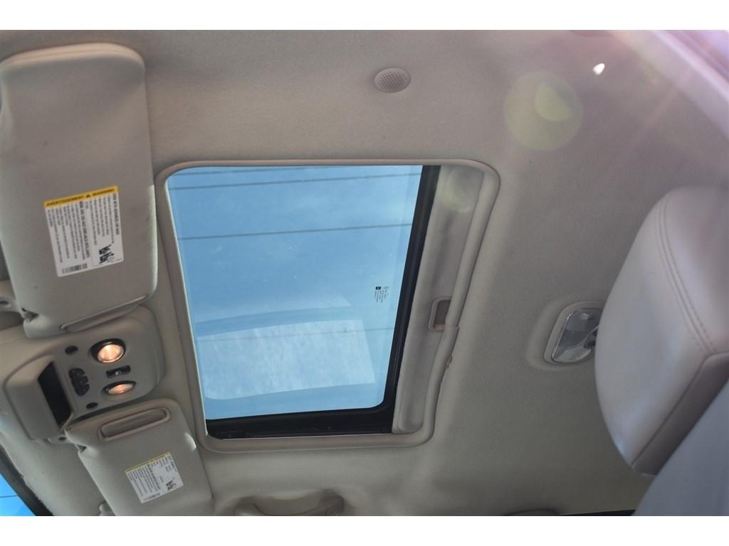 Chevrolet Avalanche 1500 5dr Crew Cab 130" WB 4WD Z71 2005