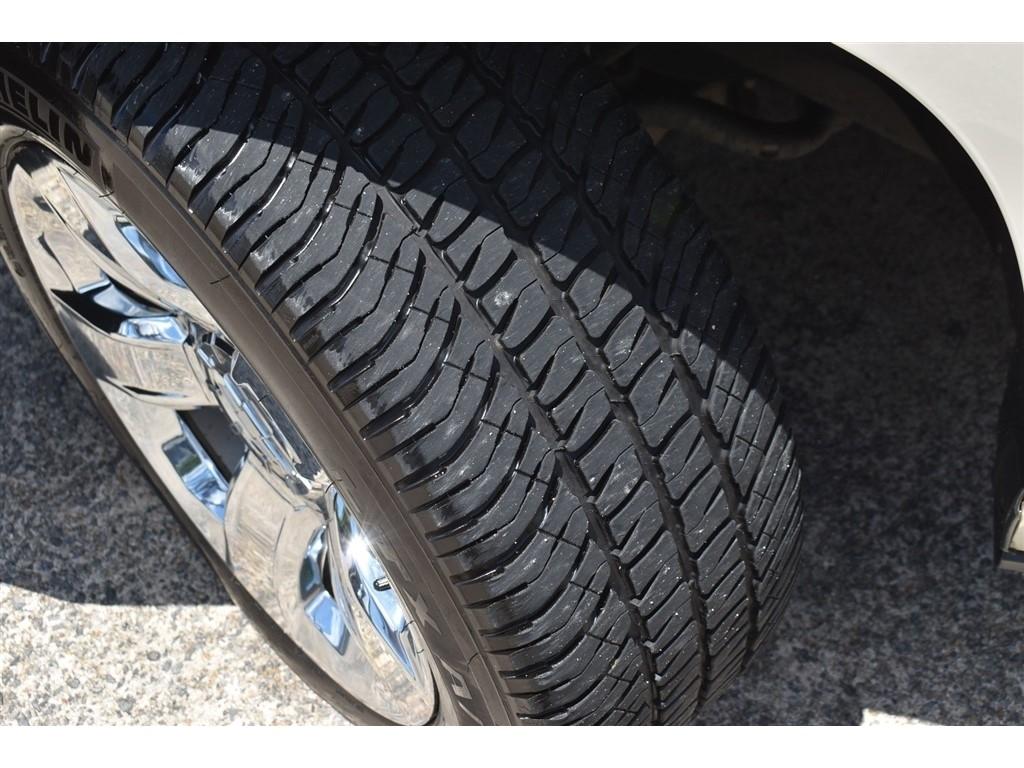 Chevrolet Suburban 4WD 4dr LTZ 2015