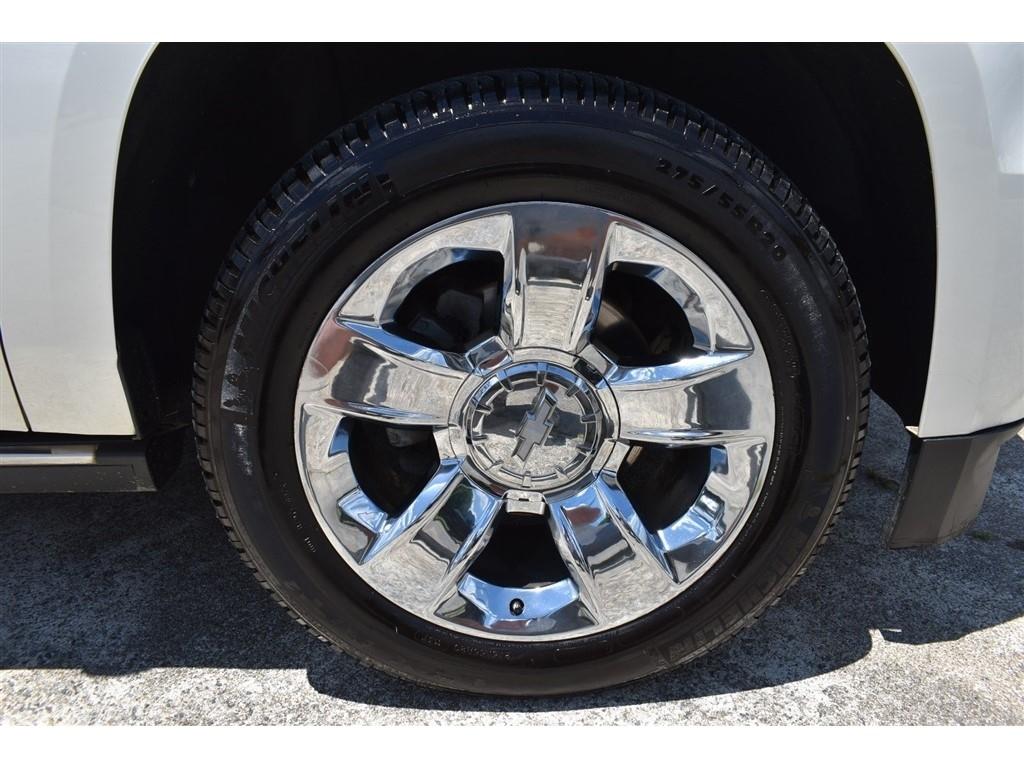 Chevrolet Suburban 4WD 4dr LTZ 2015