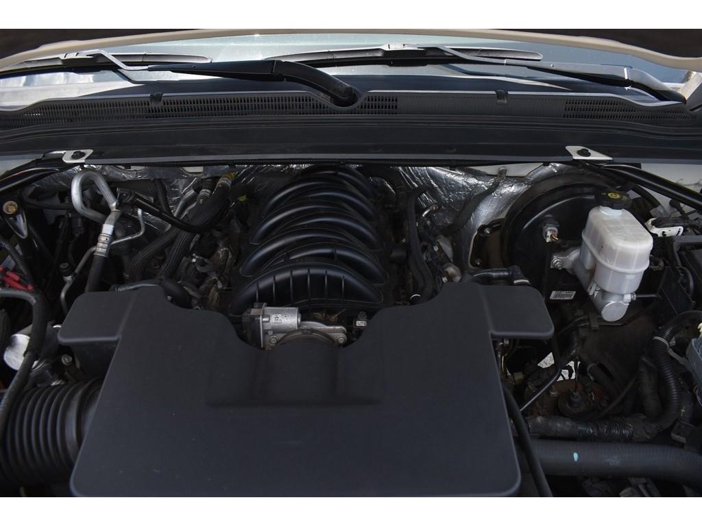 Chevrolet Suburban 4WD 4dr LTZ 2015