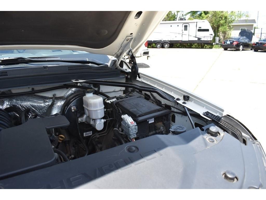 Chevrolet Suburban 4WD 4dr LTZ 2015