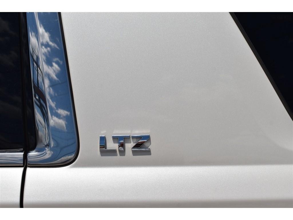 Chevrolet Suburban 4WD 4dr LTZ 2015