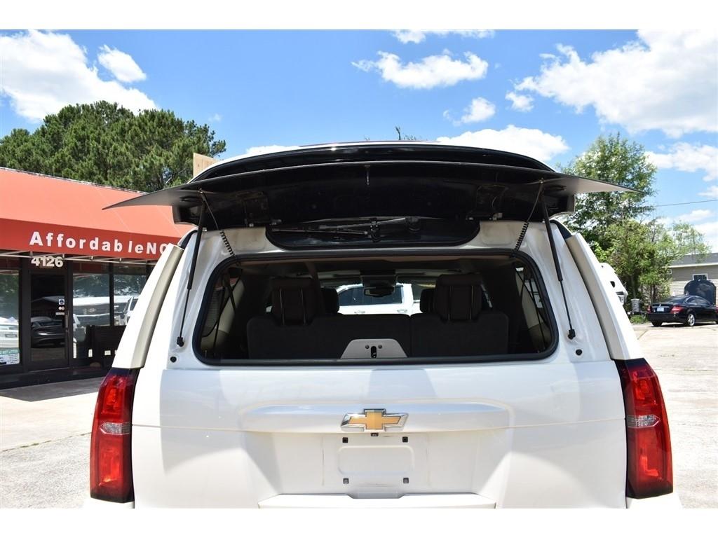 Chevrolet Suburban 4WD 4dr LTZ 2015