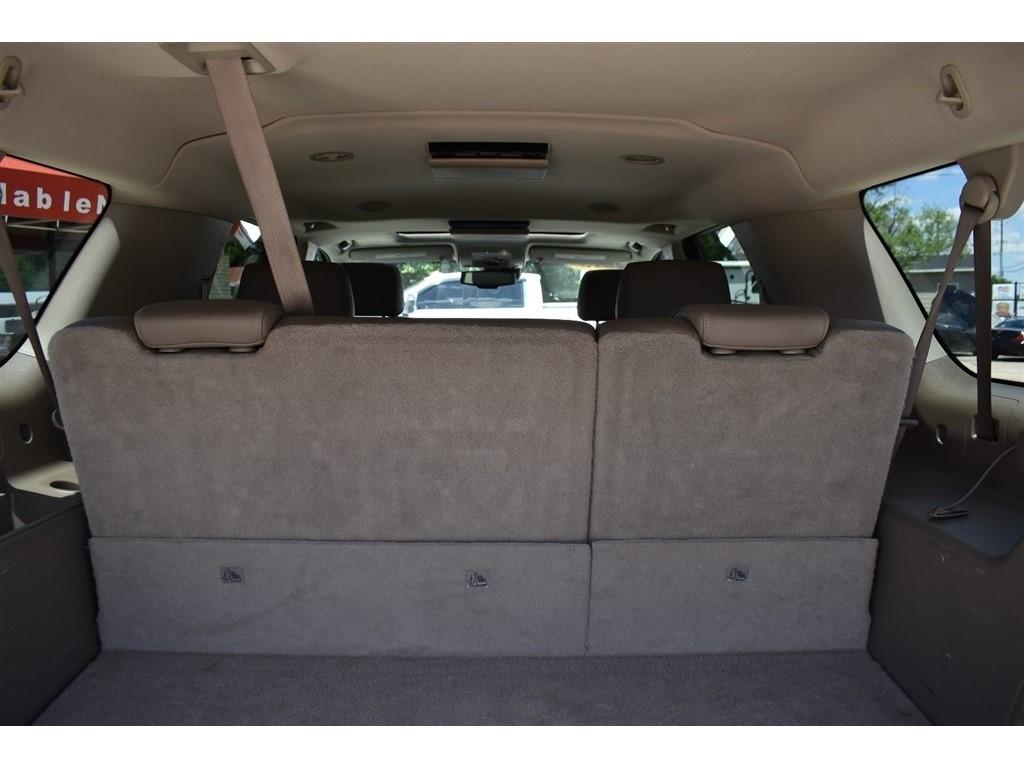 Chevrolet Suburban 4WD 4dr LTZ 2015
