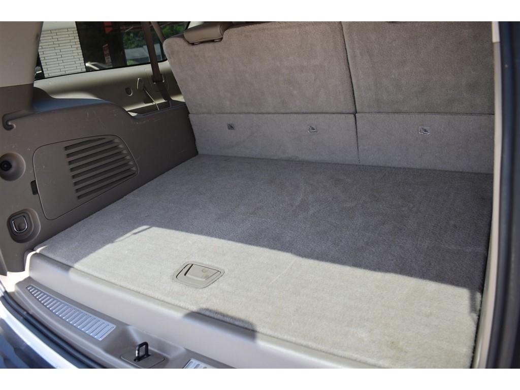 Chevrolet Suburban 4WD 4dr LTZ 2015