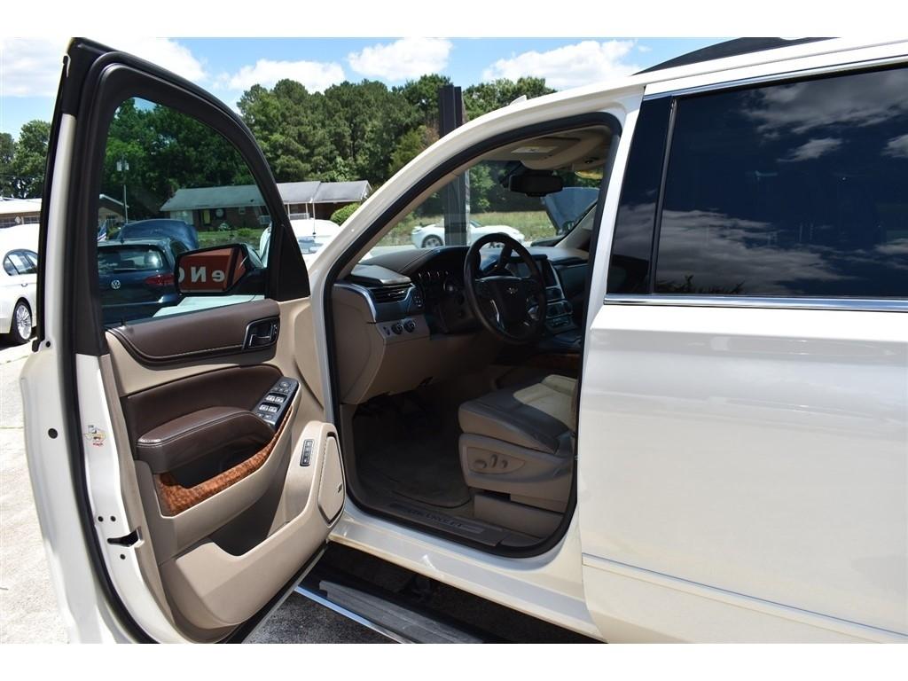 Chevrolet Suburban 4WD 4dr LTZ 2015