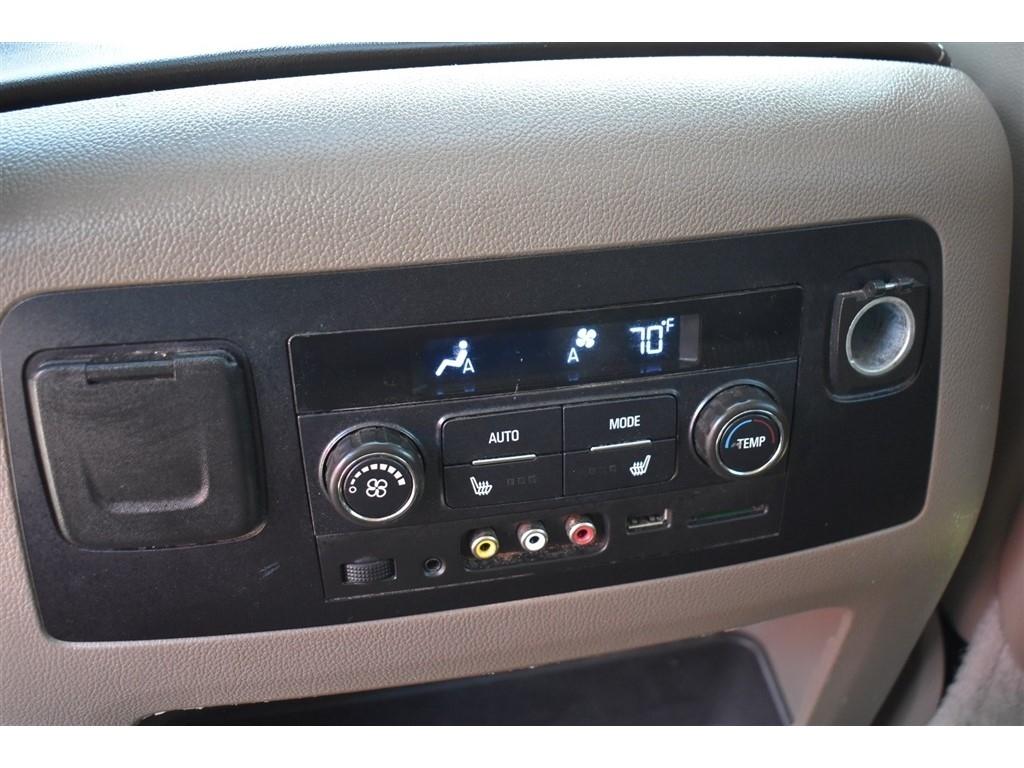 Chevrolet Suburban 4WD 4dr LTZ 2015