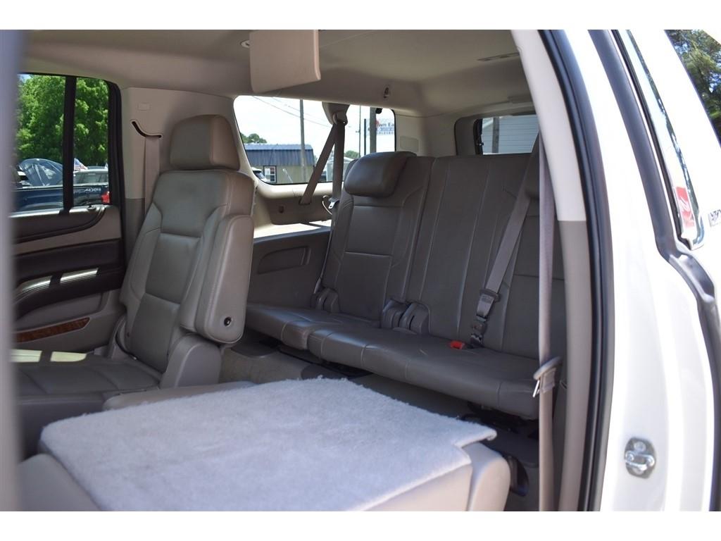Chevrolet Suburban 4WD 4dr LTZ 2015