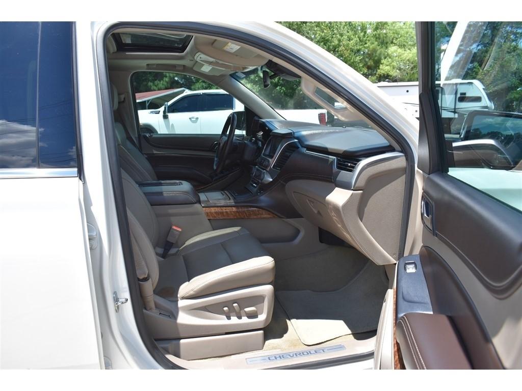 Chevrolet Suburban 4WD 4dr LTZ 2015
