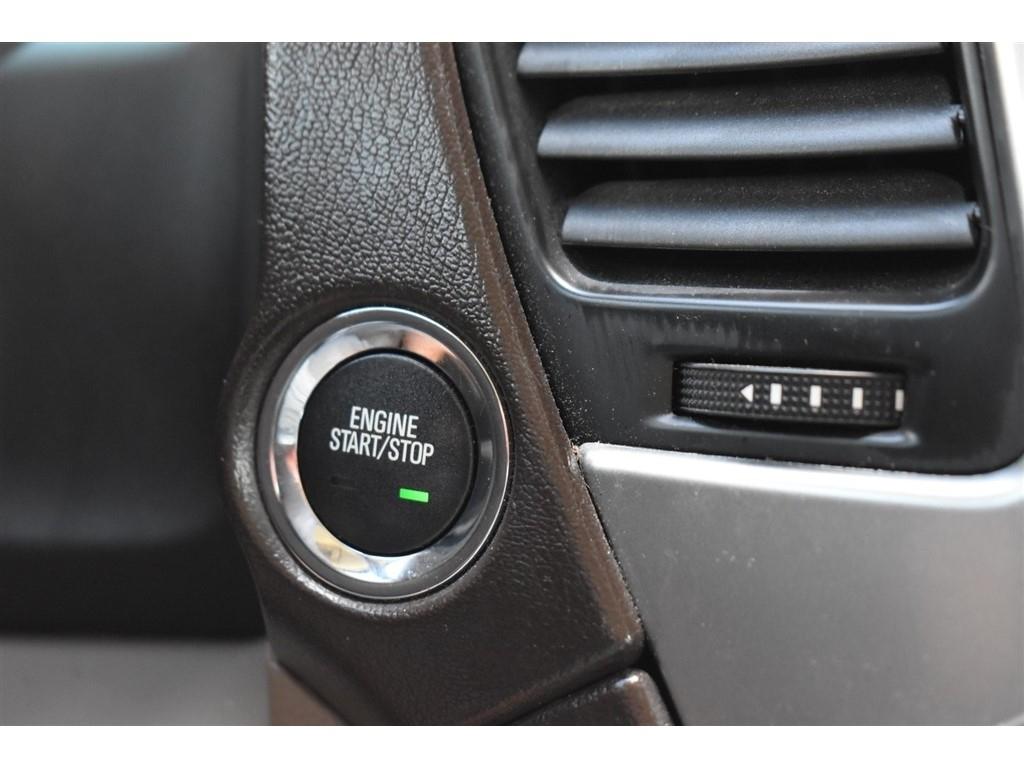 Chevrolet Suburban 4WD 4dr LTZ 2015