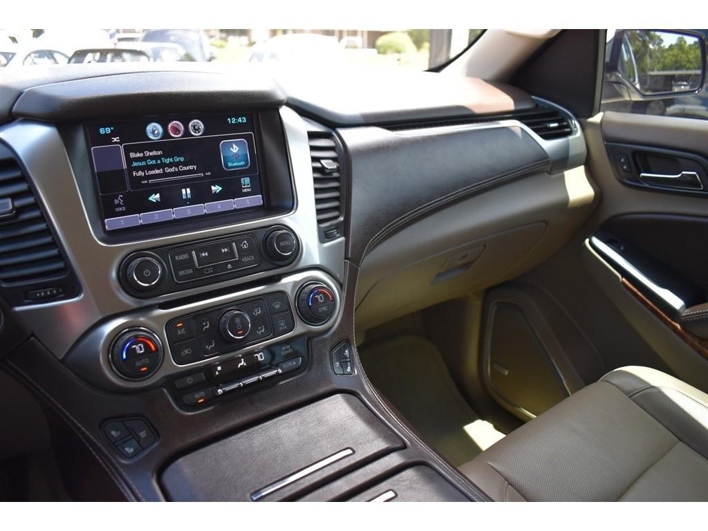 Chevrolet Suburban 4WD 4dr LTZ 2015