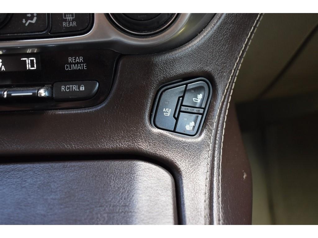 Chevrolet Suburban 4WD 4dr LTZ 2015
