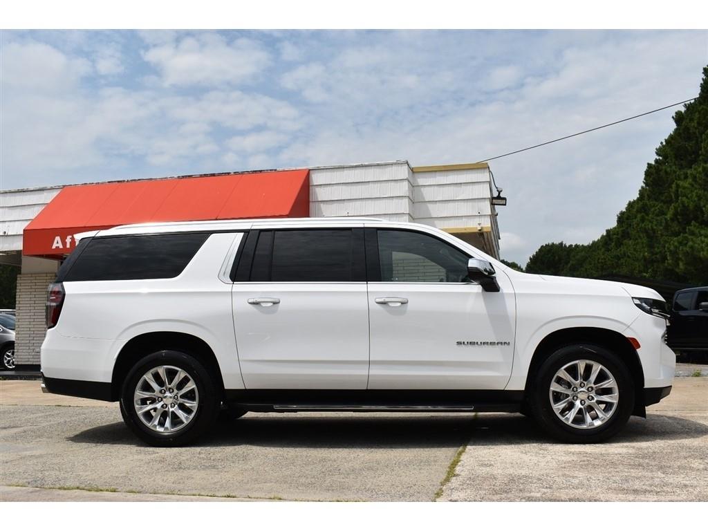 Chevrolet Suburban 2WD 4dr Premier 2023