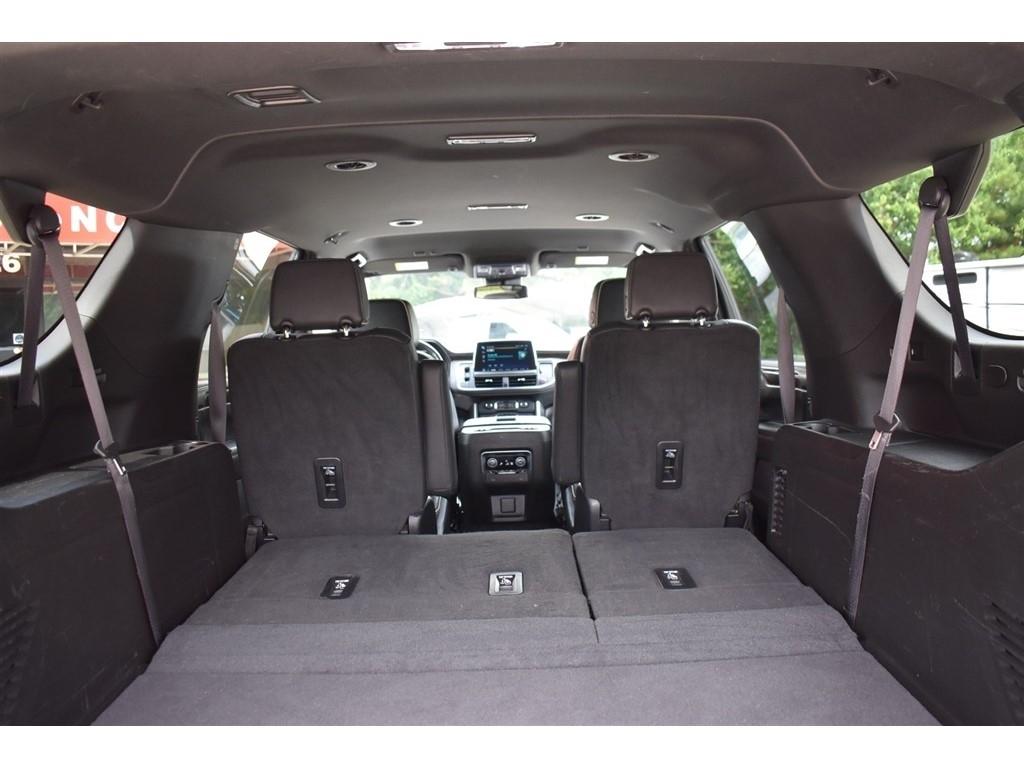 Chevrolet Suburban 2WD 4dr Premier 2023