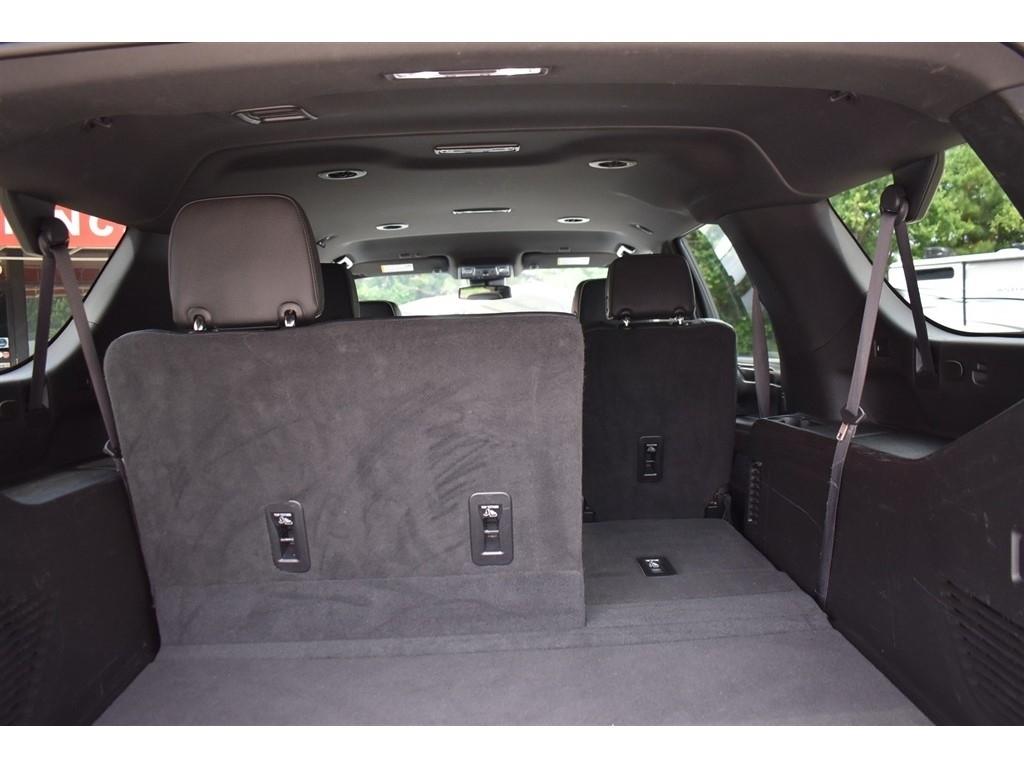 Chevrolet Suburban 2WD 4dr Premier 2023
