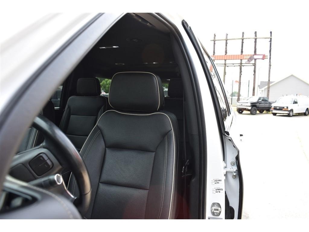 Chevrolet Suburban 2WD 4dr Premier 2023