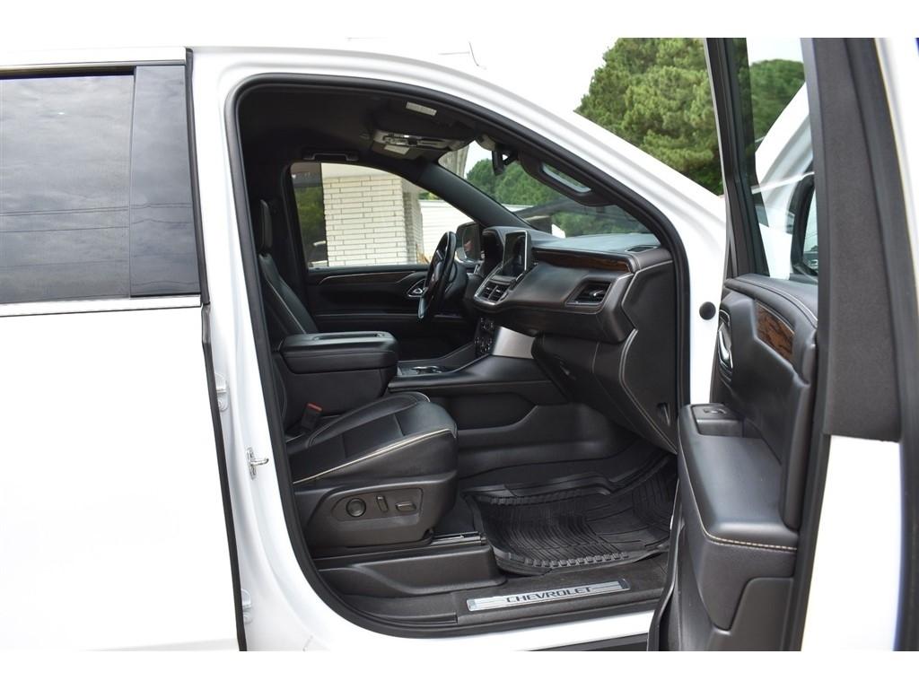Chevrolet Suburban 2WD 4dr Premier 2023
