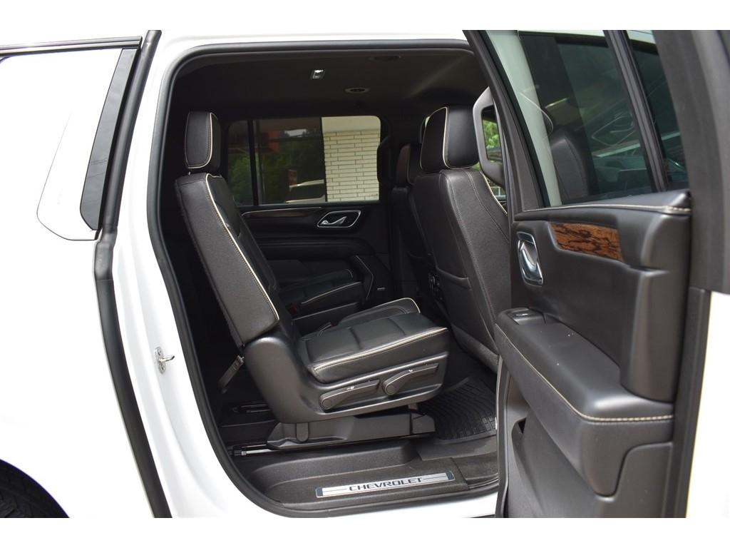 Chevrolet Suburban 2WD 4dr Premier 2023
