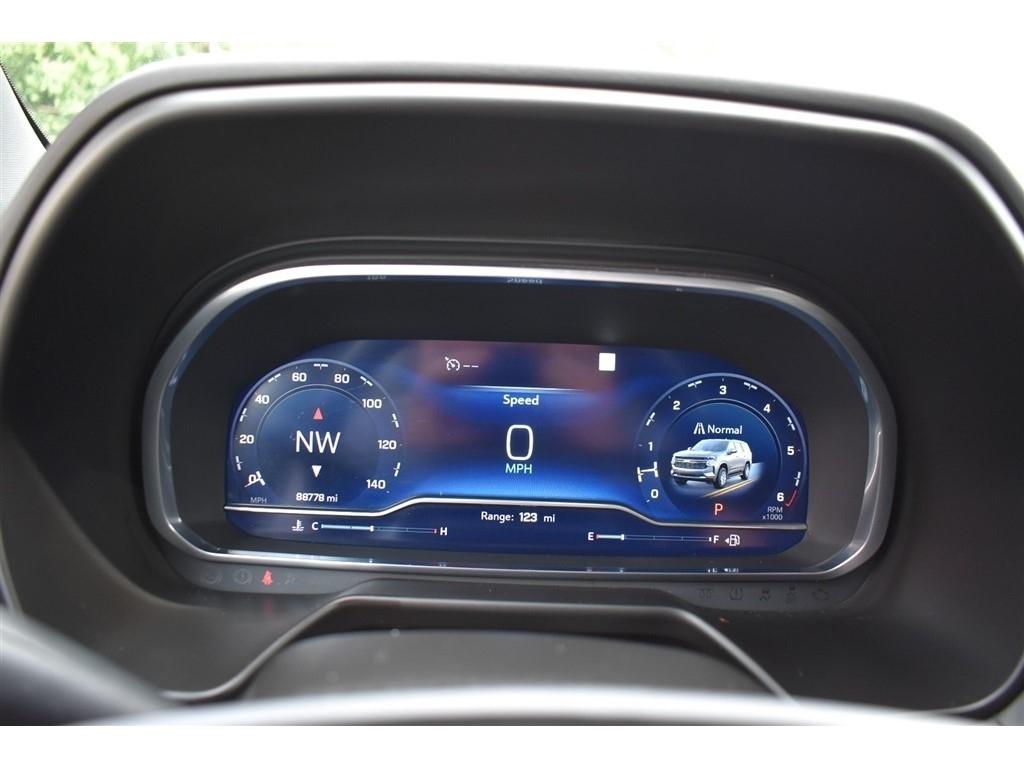 Chevrolet Suburban 2WD 4dr Premier 2023