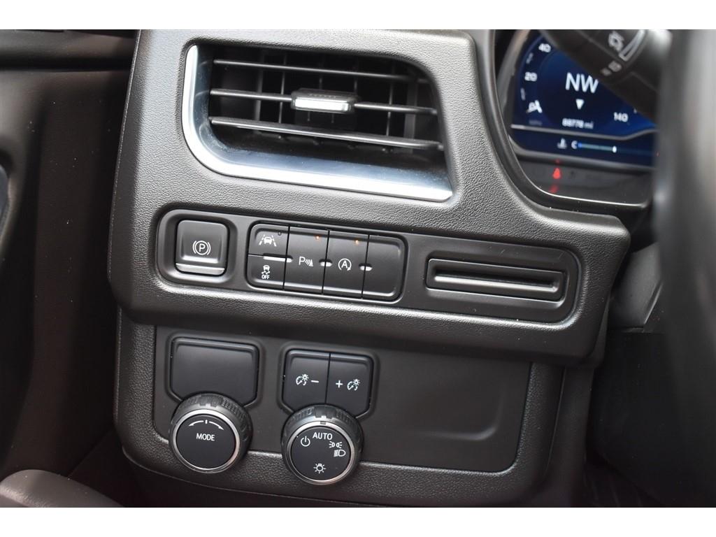 Chevrolet Suburban 2WD 4dr Premier 2023