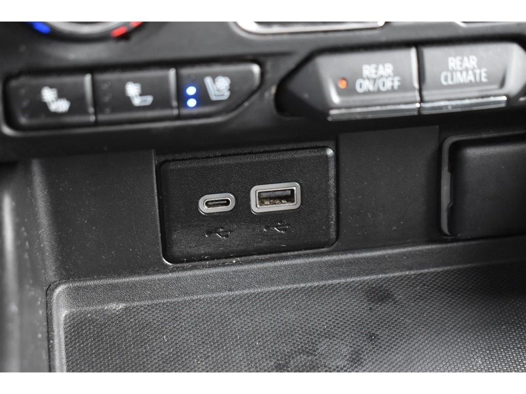 Chevrolet Suburban 2WD 4dr Premier 2023