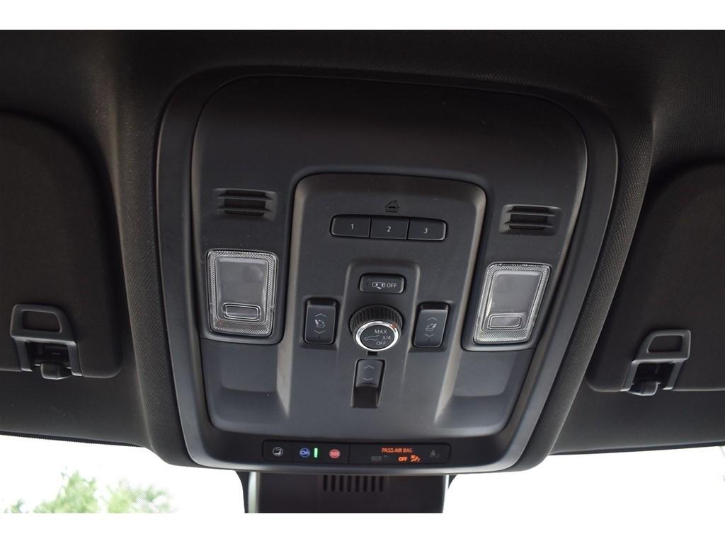 Chevrolet Suburban 2WD 4dr Premier 2023